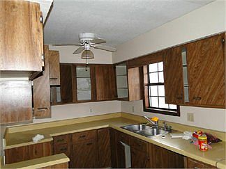 4th image of 14 Wildwood Dr
