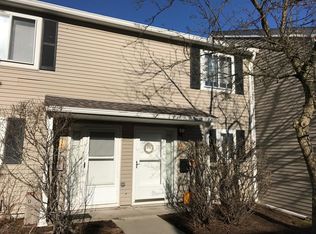 4 Village Brook Ln, Natick, MA 01760