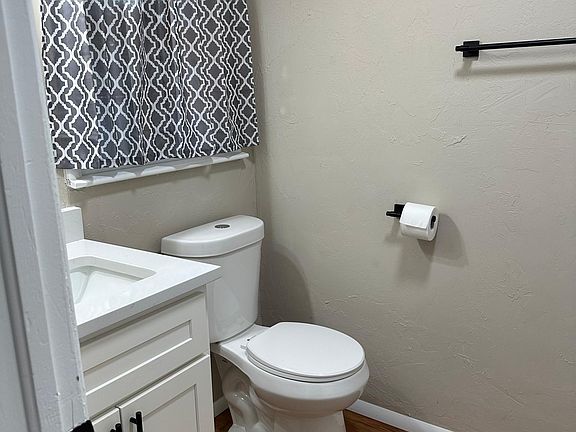 3rd image of 2504 SW 54th Pl