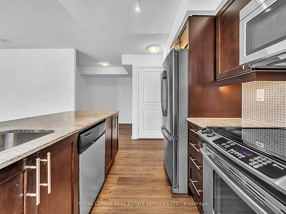 5th image of 125 Western Battery Rd #502