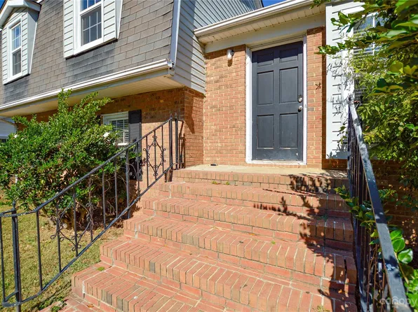 2425 O'Hara Dr, Charlotte, NC 28273