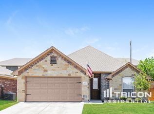 4206 Sapphire Ln, Granbury, TX 76049