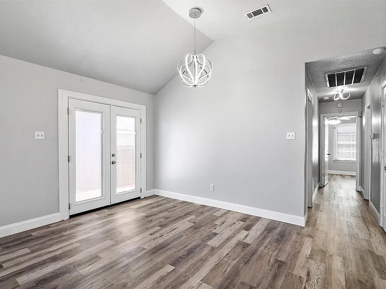 1533 Prescott Dr — Photo 5