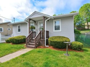 25 Glen Rd, Weymouth, MA 02189