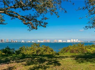 335 Bayview Dr, Belleair, FL 33756