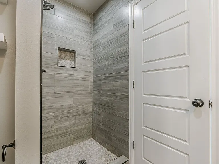 13987 Periwinkle Dr — Photo 16