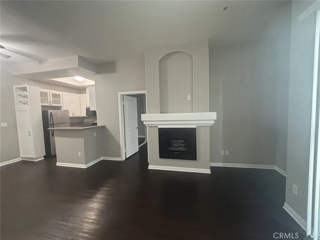 2 bed, 1200 sqft, $2,800 — Photo 1