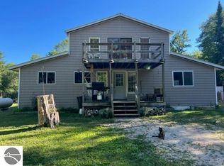4887 S Lachance Rd, Lake City, MI 49651