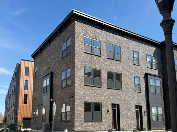 838 Woodlawn Ave, Saint Paul, MN 55116