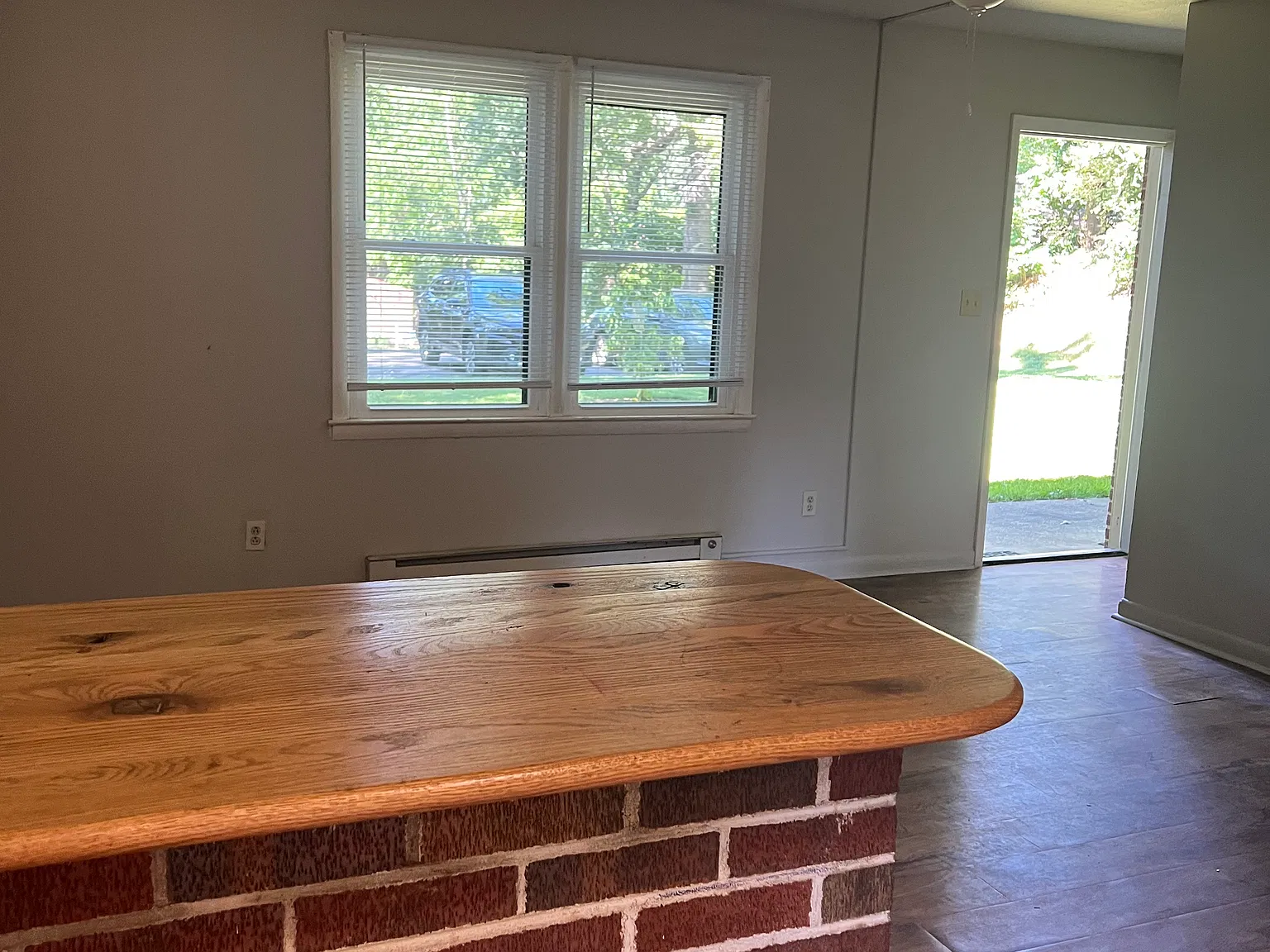 185 Louisiana Ave — Photo 2