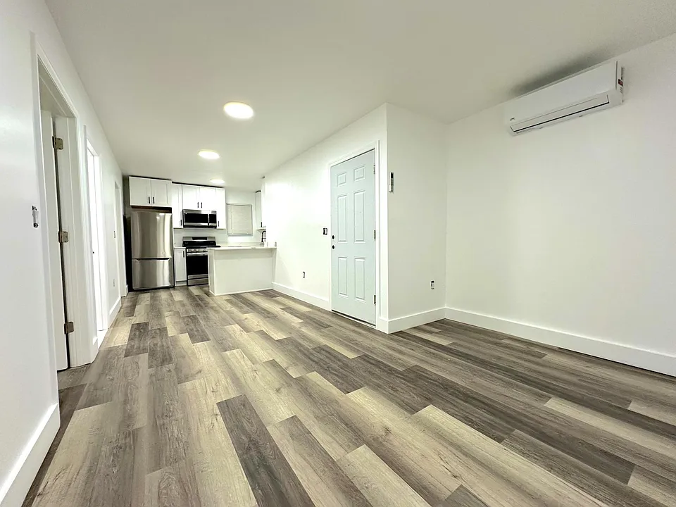 280 Forrest St #2