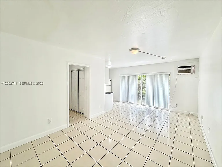 1333 NW 15th St #2 — Photo 8