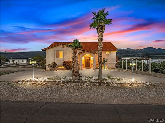 3rd image of 1649 Alta Vista Rd