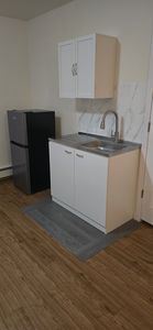 (Undisclosed Address), Avenel, NJ, 07001