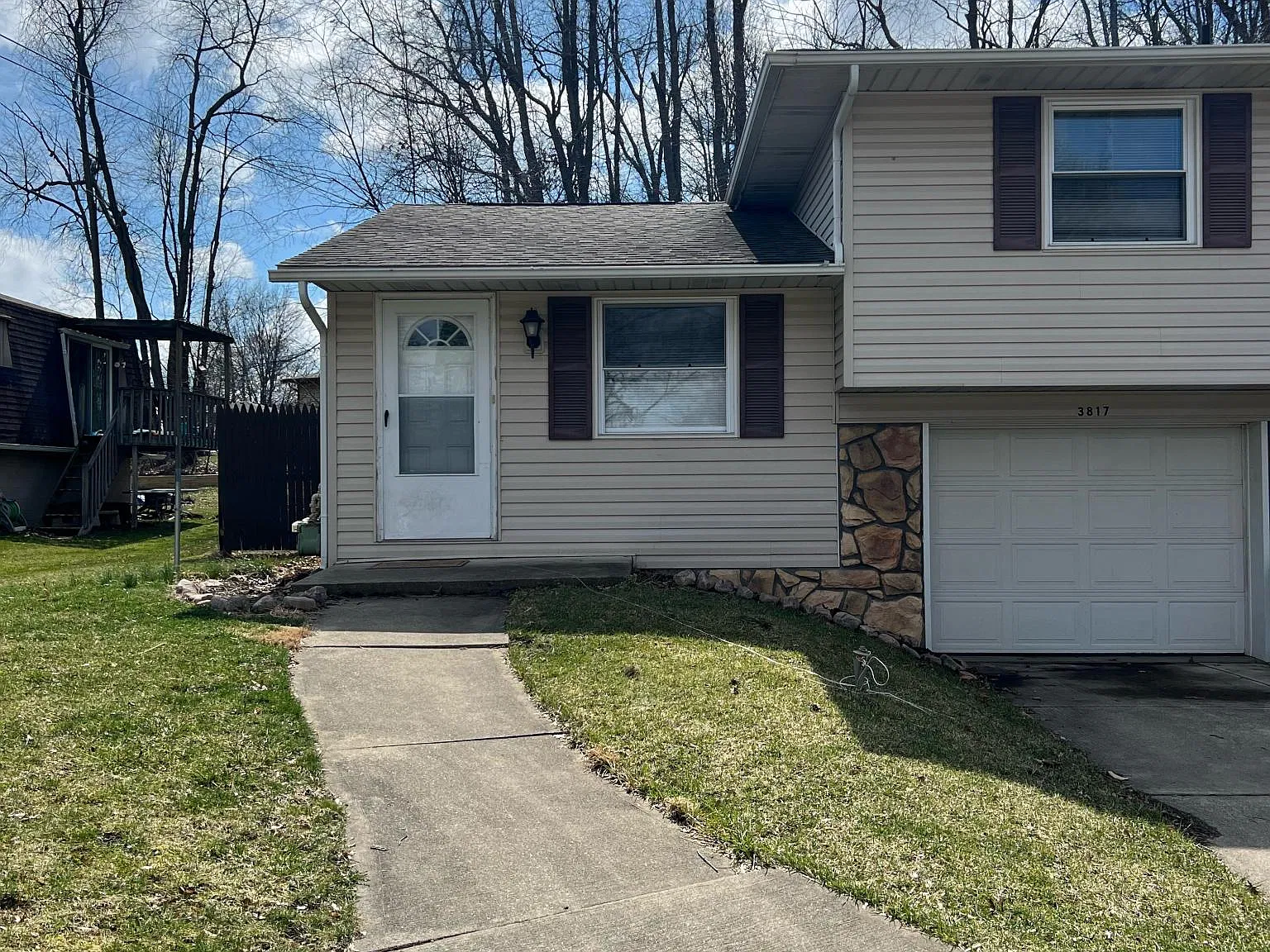 2 bed, 750 sqft, $895 — Photo 2
