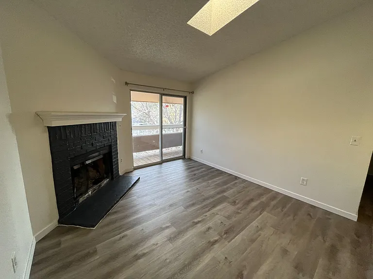 1094 S Dearborn St #308 — Photo 11