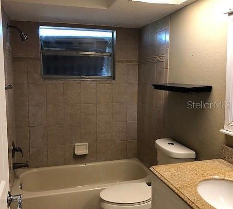 3rd image of 5761 Dolores Dr