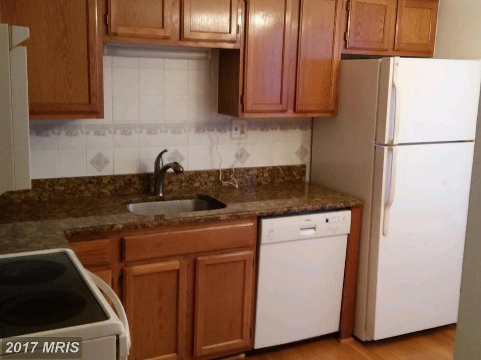 2nd image of 5613 Regency Ln