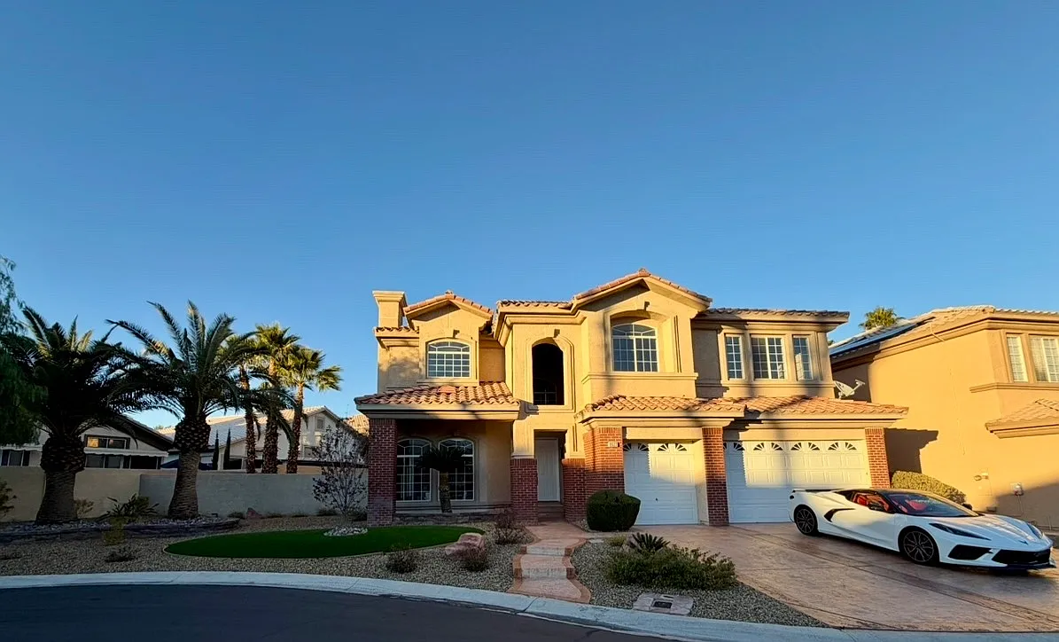 8922 Rio Verde Ave — Photo 2