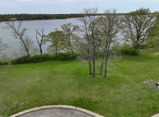 375 E Mueller Ct, Decatur, IL 62521