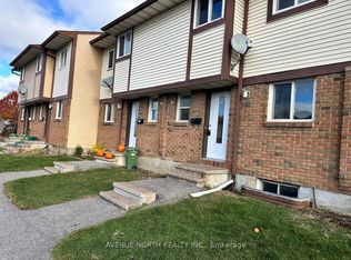 1787 Dondale St, Ottawa, ON K1B5H9