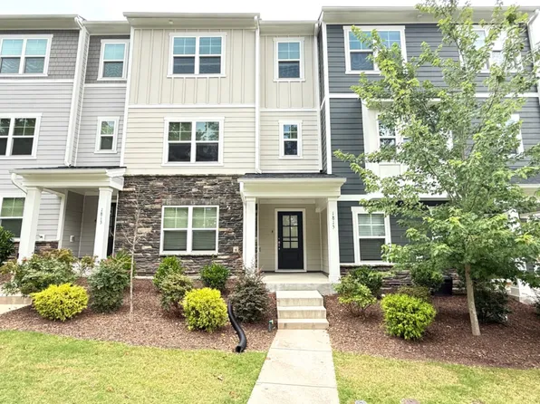 1815 Starlit Sky Ln, Cary, NC 27519