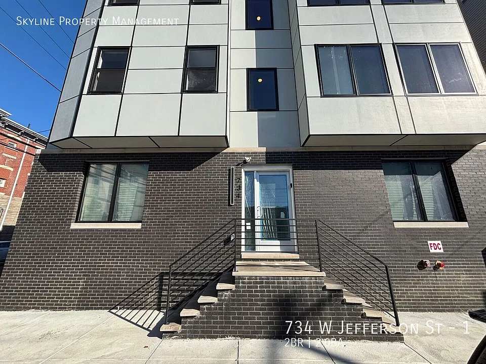 734 W Jefferson St #1