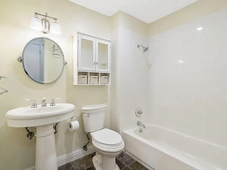2500 Enfield Rd #3 — Photo 12