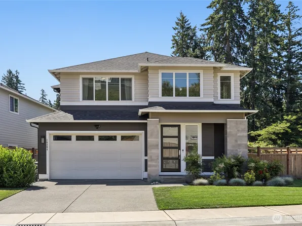 16204 27th Street Ct E, Lake Tapps, WA 98391