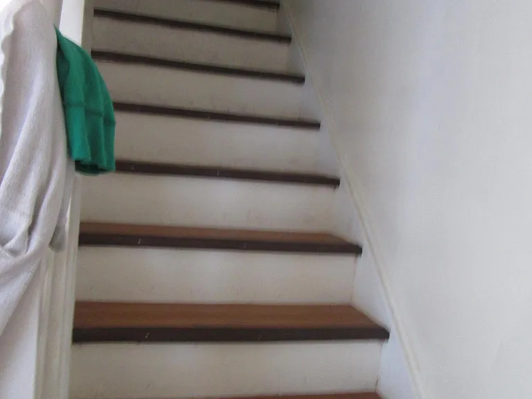 StairWay to second Bath