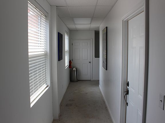 4th image of 700 E Depot Ave #1
