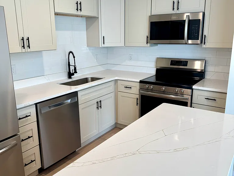 1326 Huntington Ave #B — Photo 18