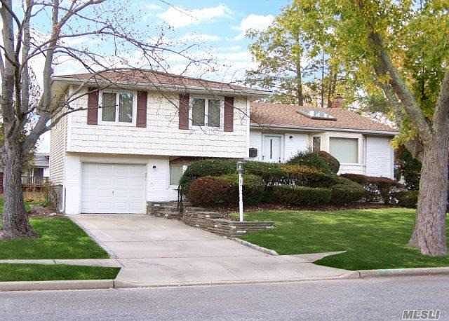 1st image of 9 Lesley Ln