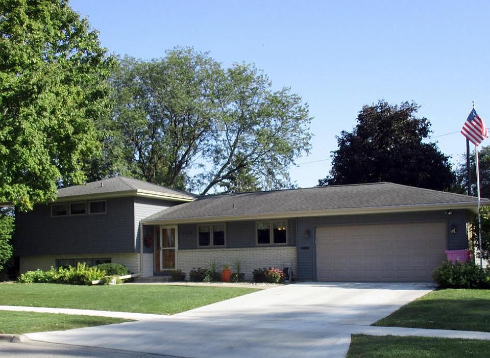 1st image of 1418 McKinley Dr