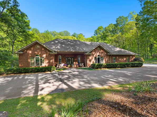 110 Woodland Rd, Fayetteville, GA 30214