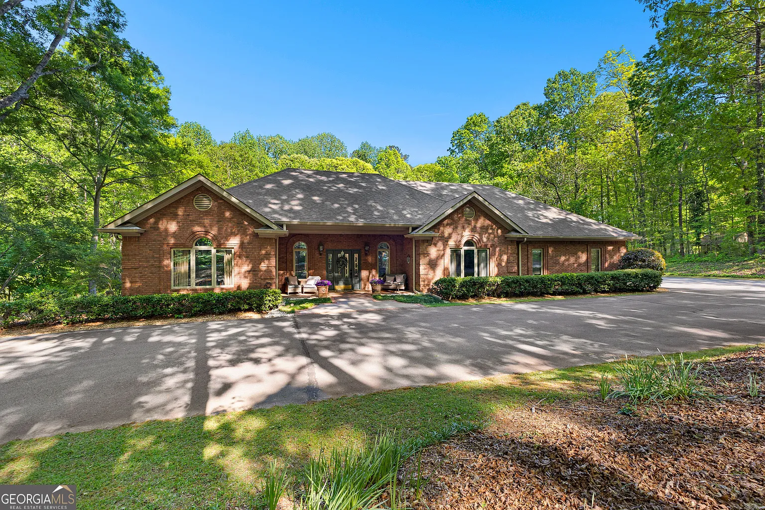 110 Woodland Rd photo 1