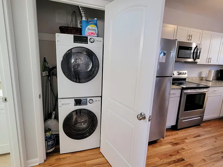 1511 E High St #1 — Photo 9
