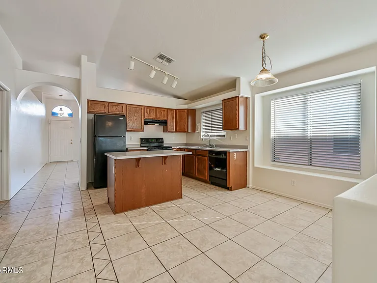 2607 E Anderson Dr — Photo 10