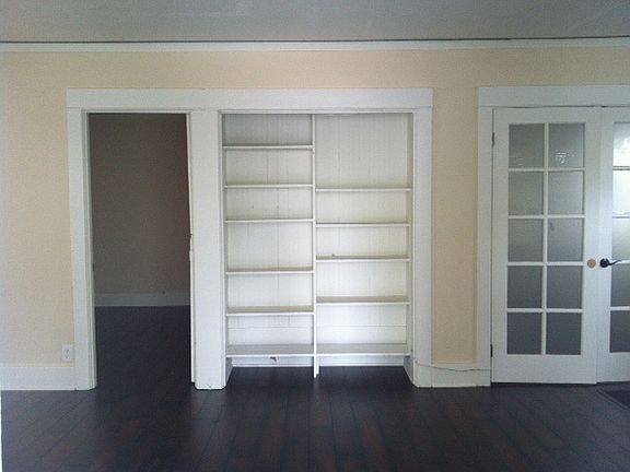 3rd image of 207 Horizon Ave
