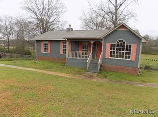225 Mountain Woods Lake Rd, Warrior, AL 35180