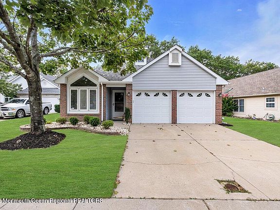 4th image of 2240 S Chanticleer Ct