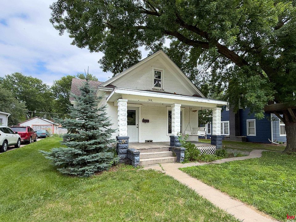 1st image of 308 N College Ave