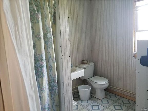 4th image of 17160 Dano Blvd