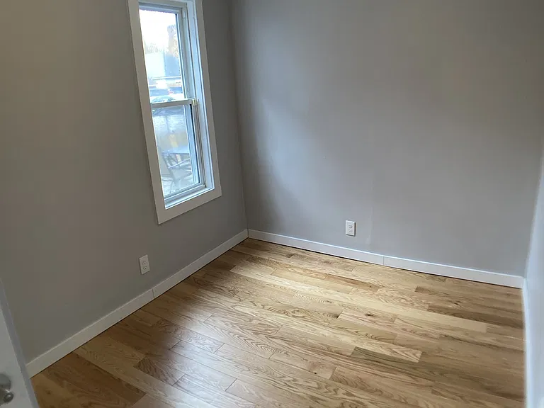 20 G St — Photo 9