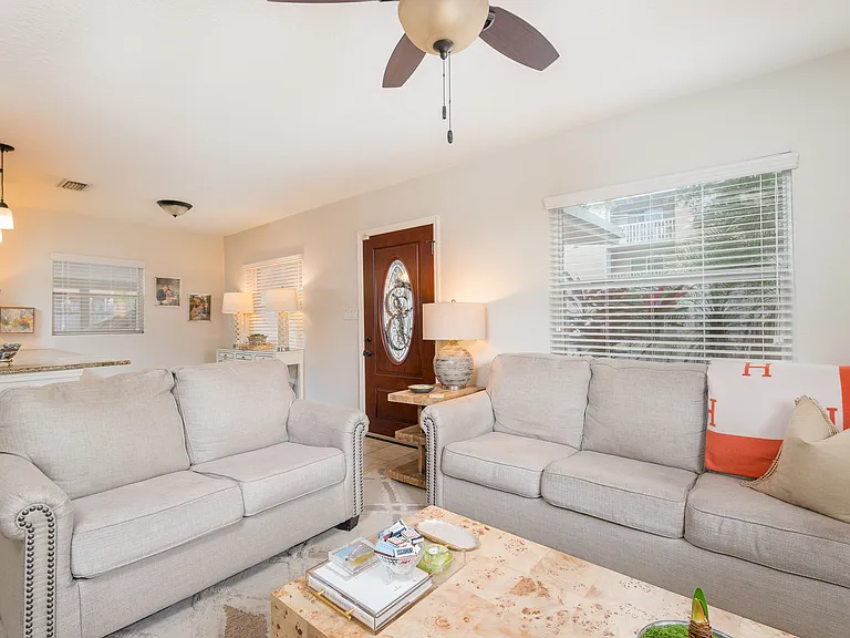 2407 S Harold Ave — Photo 5