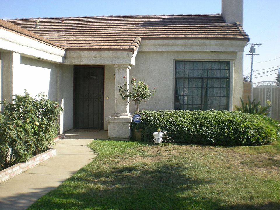 1st image of 13901 Seville Ave