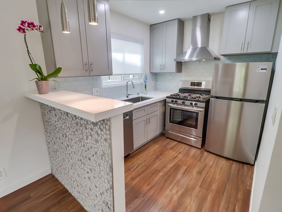 1st image of 1040 Law St
