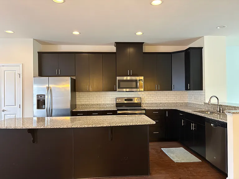 4052 Zilker Park Dr — Photo 8