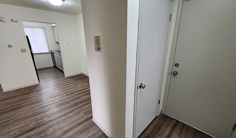 Heritage Apartments — Photo 16