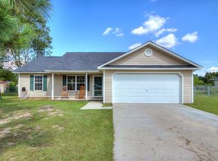 3810 Delaware Dr, Dalzell, SC 29040